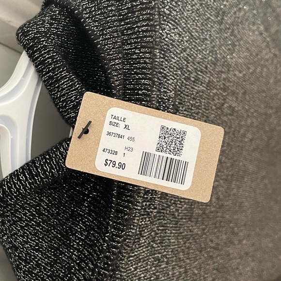 Rw&Co Turtle neck - Picture 3 of 3